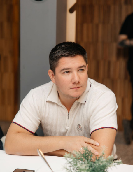 Безаев Юрий